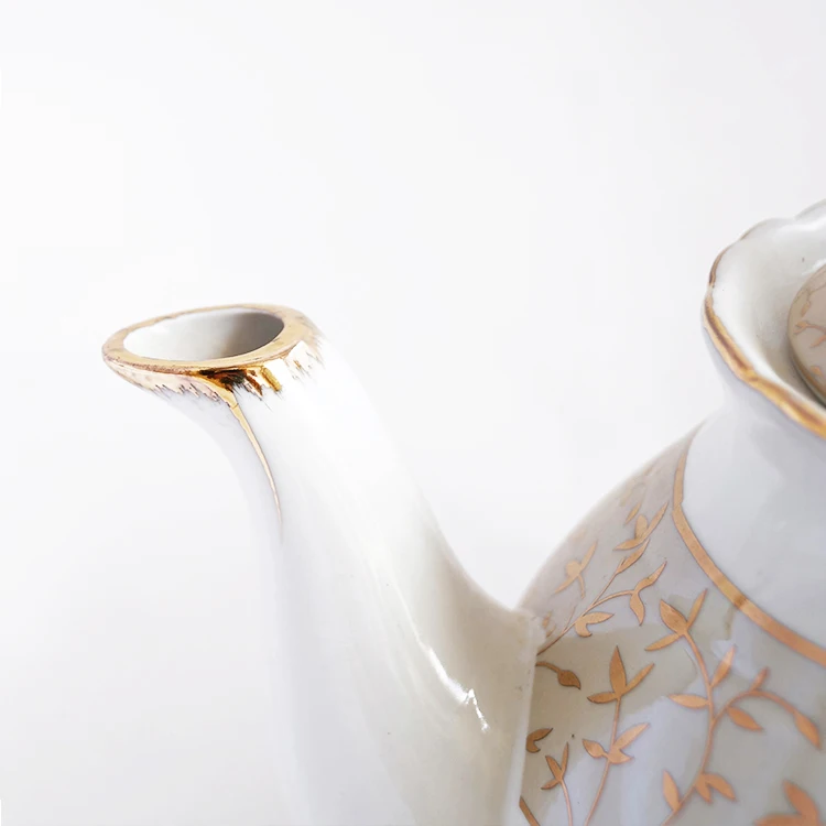 New Luxury Restaurant Drinkware Ceramic Tea Pot 8 Inch Coffee Color Gold Leaf Porcelain Tea Pot & Kettles