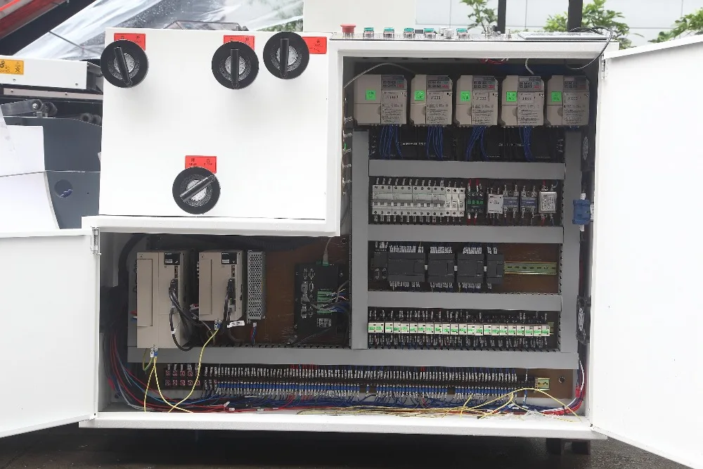 automatic cardboard to corrugate paper laminator laminating machine