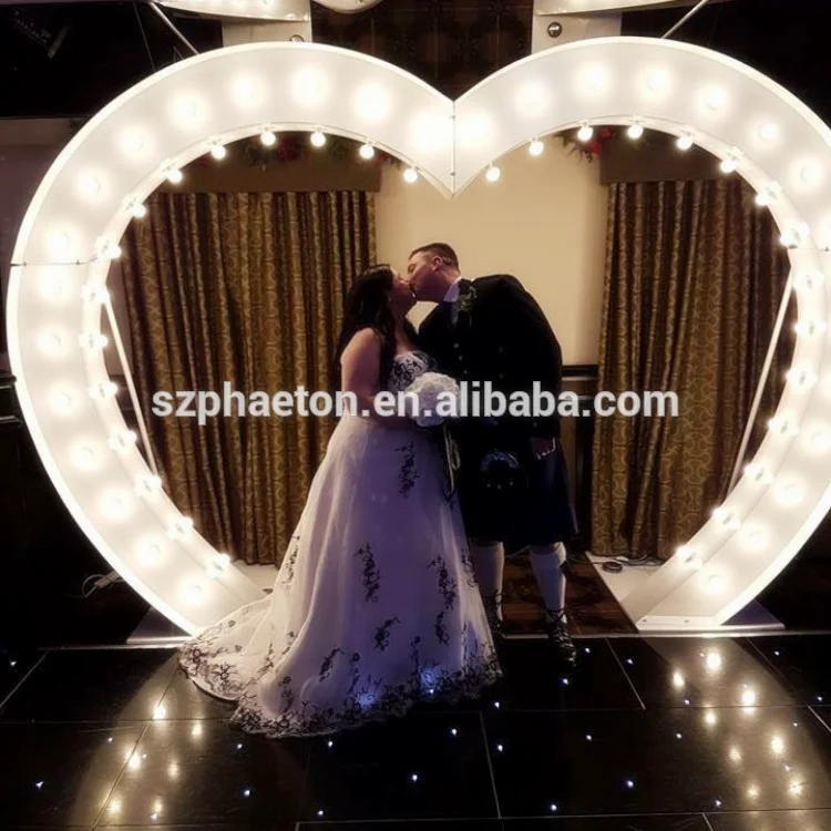Light up wedding metal arch for wedding hall decoration