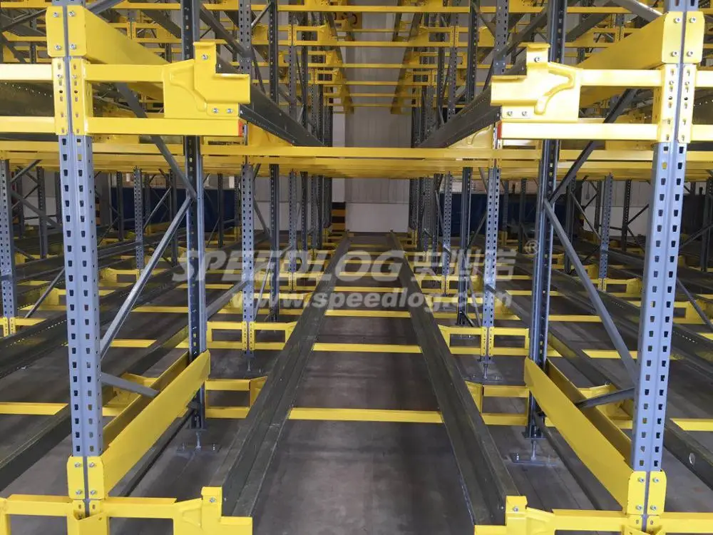 Maxrac shuttle carrier with pallet runner at high speed running in racking lane