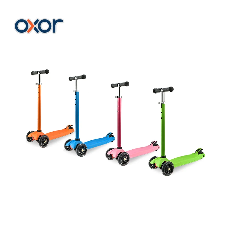 China Factory Supply Kids Entertainment Toys Folding System Foot Scooter with LED Wheels