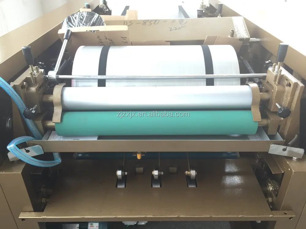 Ручная флексографическая печатная машина из нетканого материала для сумок четырех цветов