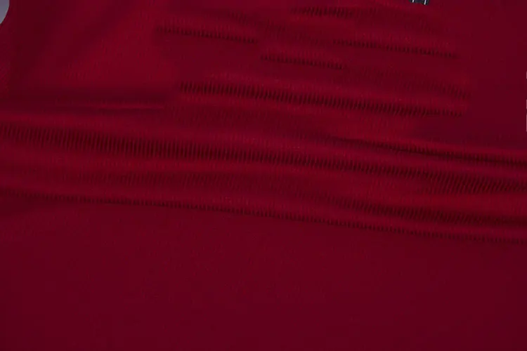 
China factory manufacturer Custom red Soccer Wear thai quality soccer jersey 