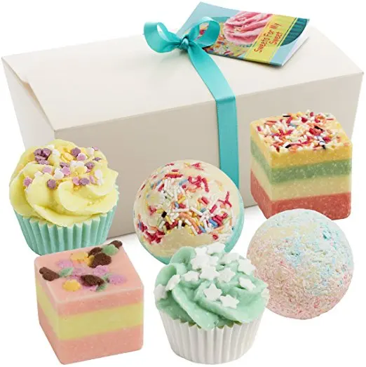 
Bath Bomb Set of 3 Cupcakes Fizzy Lush Bath Bombs with Coconut Oil and Shea Butter Makes Spa Relaxation Bath Set 