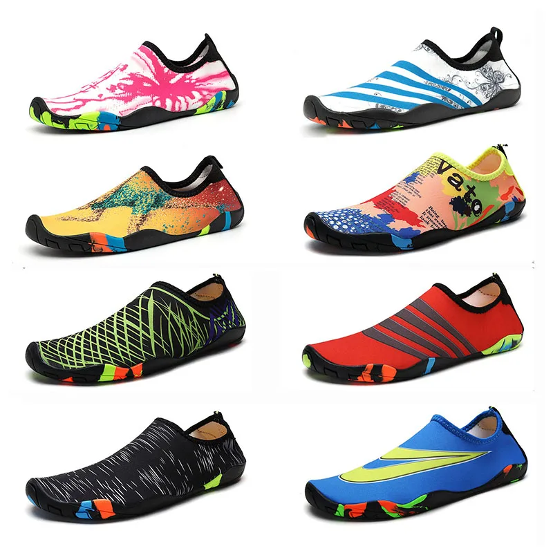 2019 fashion barefoot upstream Water Shoes Beach Sandals Aqua Shoes