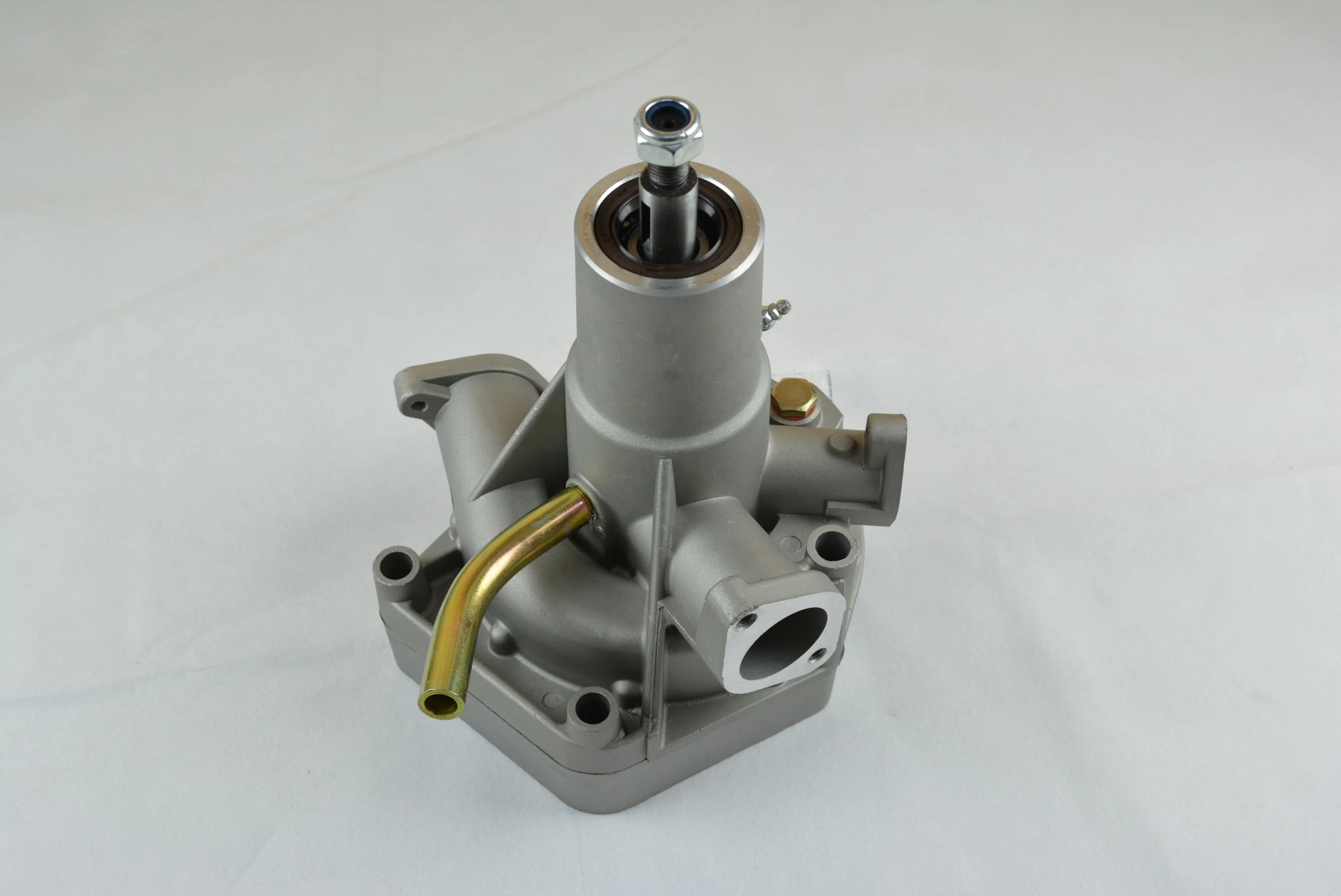 4538058 Brand New Water Pump for Fiat Iveco Bus, Truck Engine Cooling System