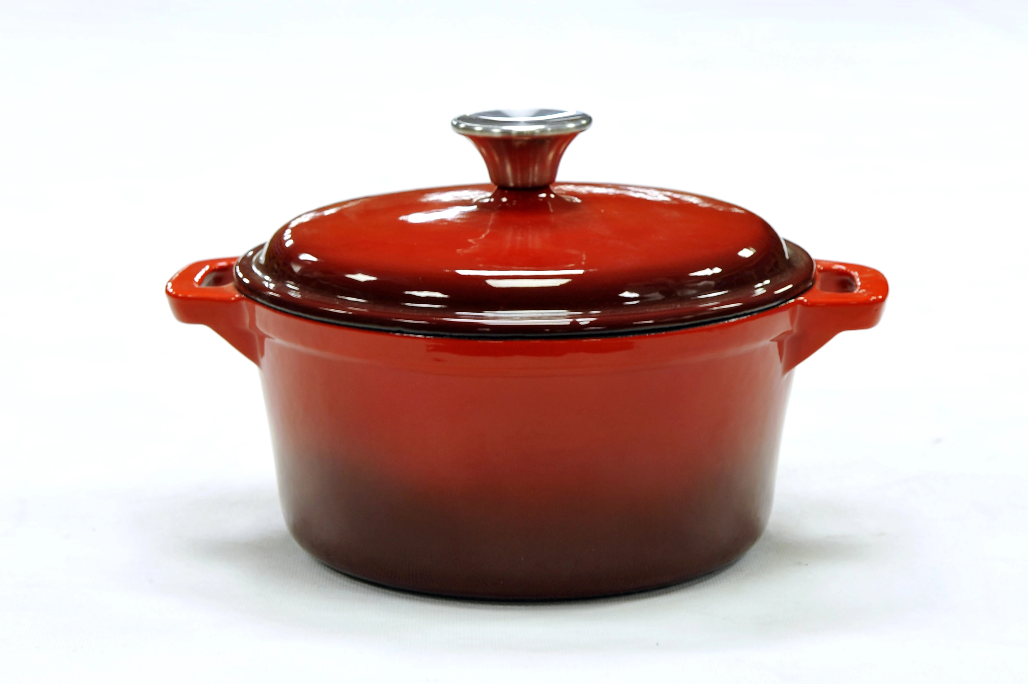 
OEM red color enamel kitchen casserole cast iron frying pan/grill pan/dutch oven with stainless steel knob cookware set 
