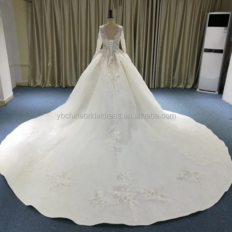 Muslim high neckline with long sleeves very big skirt with long train muslim wedding dress