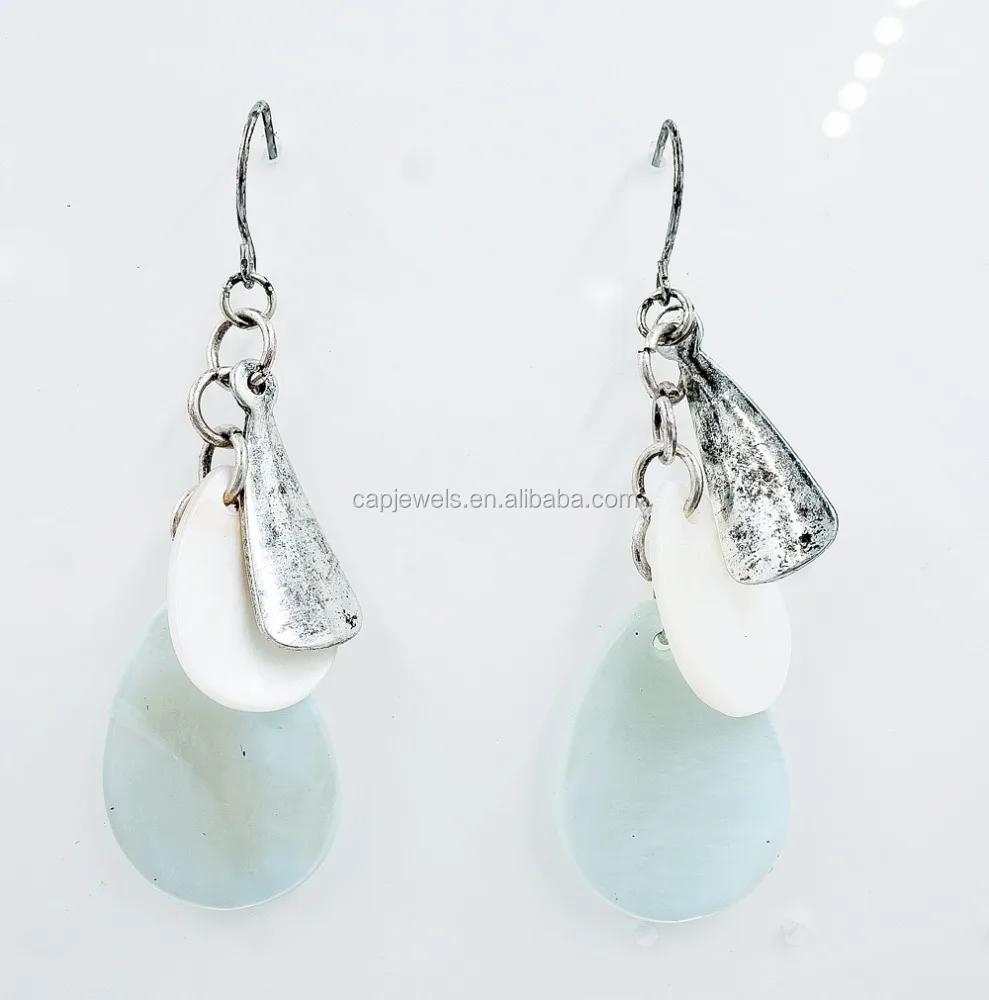 Женские серьги в виде капель воды с голубыми ракушками