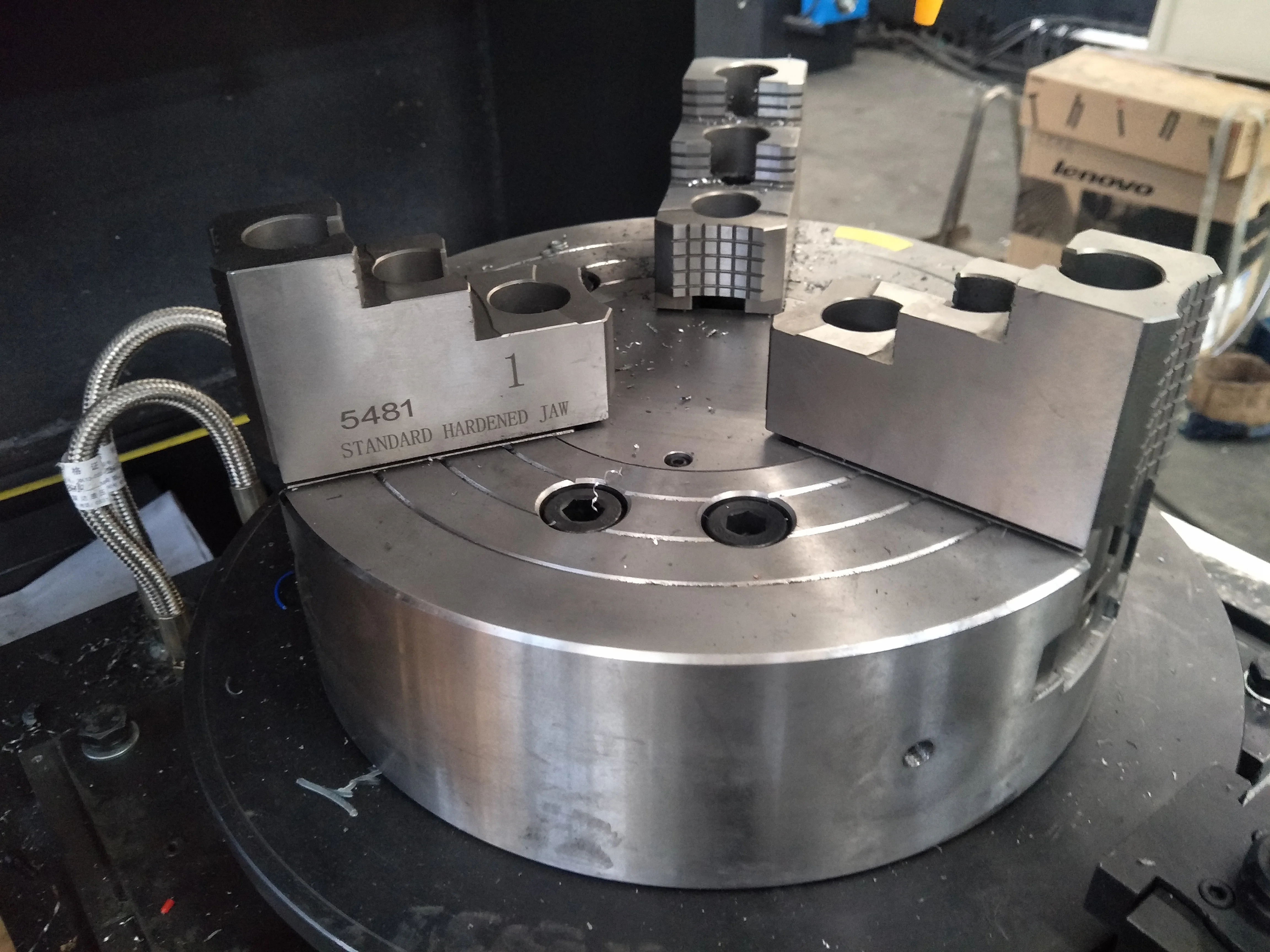  Двухступенчатый высокоскоростной фланцевый сверлильный станок от производителя