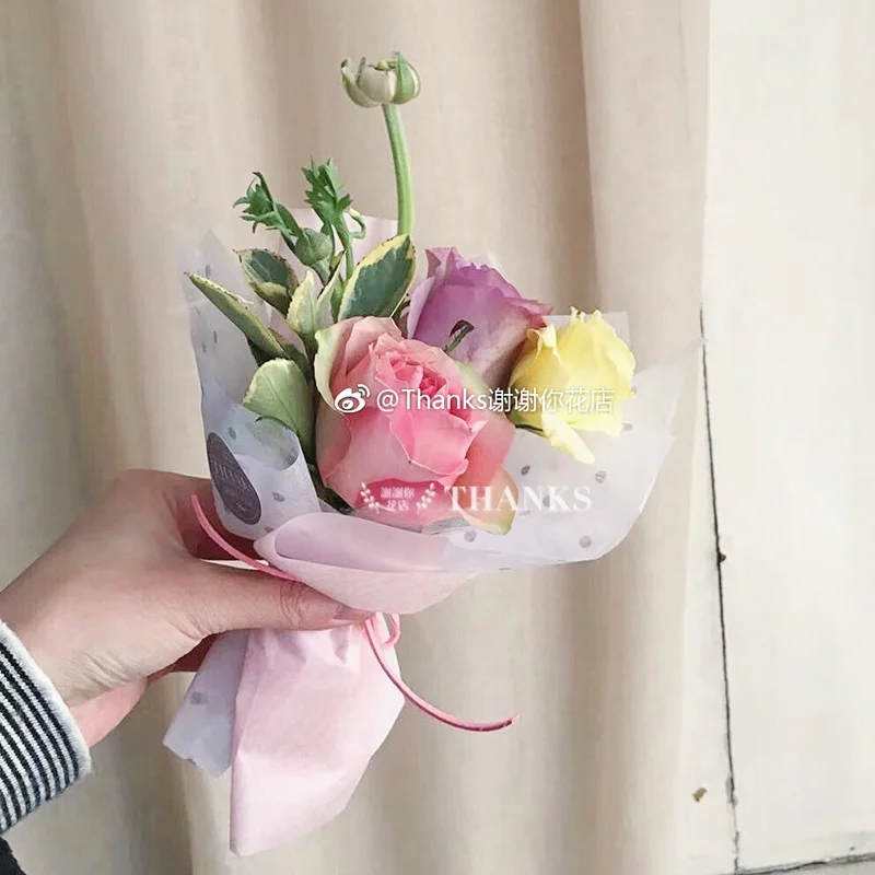 
Recycle Dot Pattern Designs Bouquet Flower Paper Waterproof Tissue Paper 