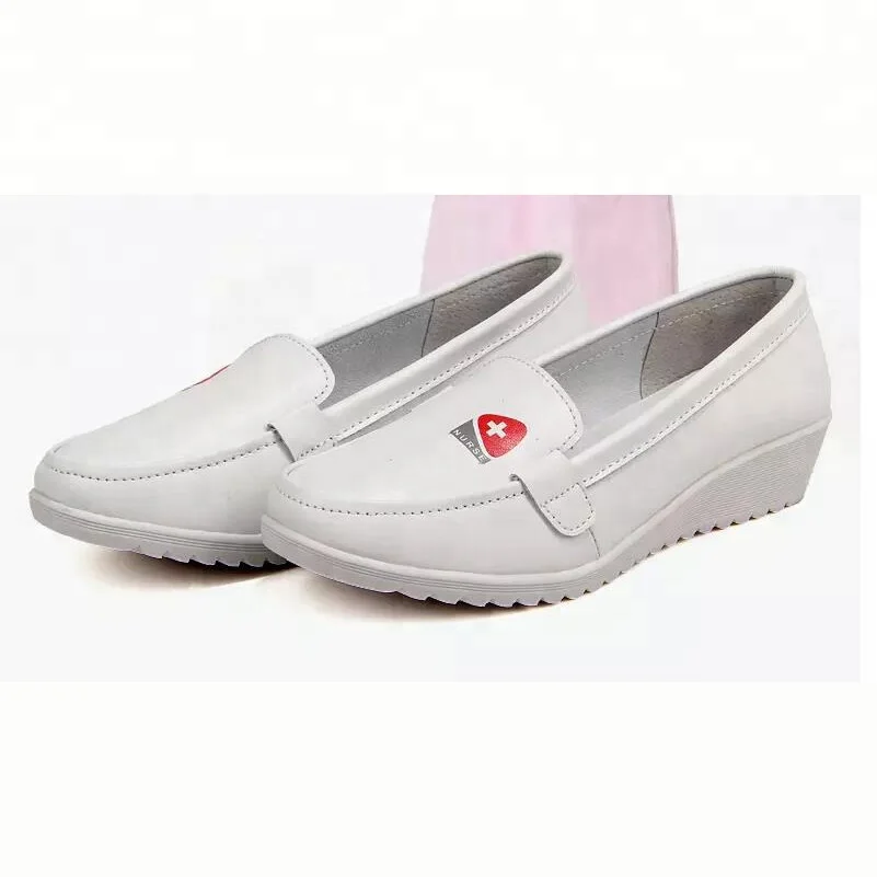 Latest style hospital comfortable white nurse clog for hospital and beauty salon