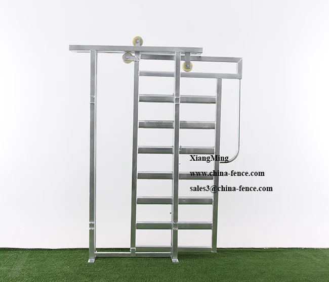 Скользящие ворота для двора крупного рогатого скота