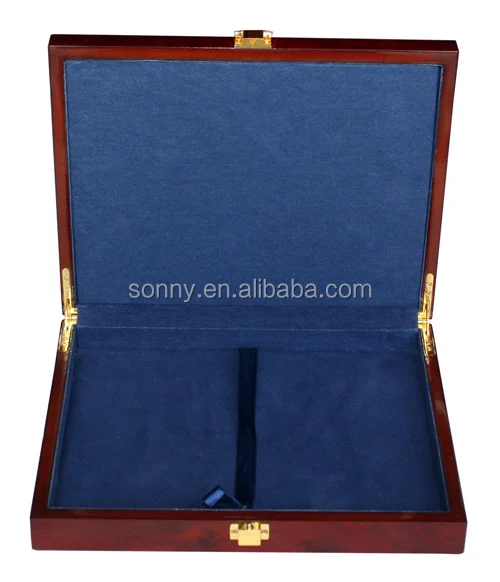 Luxury Glossy Lacquered Wooden Coin Box Medal Box Badge Display Box