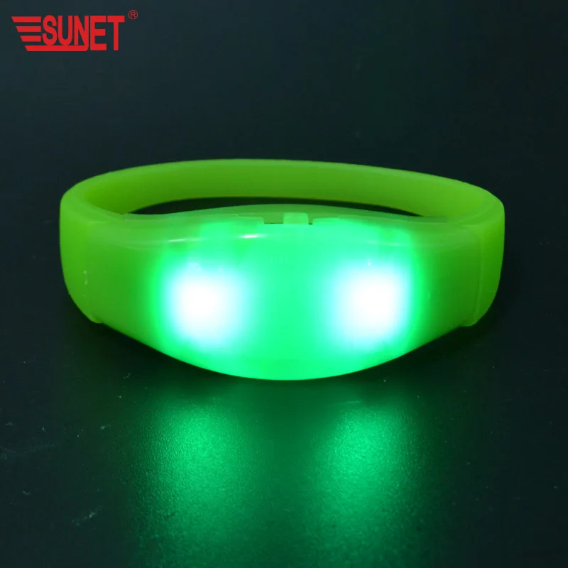 Sunjet Promotion Product Custom Logo Party Favor Sound Activated Led Silicone Bracelet, Concert Motion Activated Led Wristband