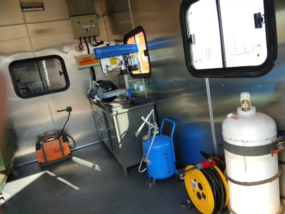 Factory Price China Manufacturer HOWO Mobile Workshop Light Truck Other Trucks on Sale