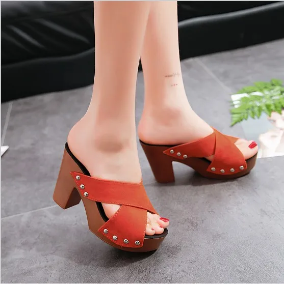 up-0109C Summer rivet cross strap thick heel platform shoes ladies high heel sandals for woman