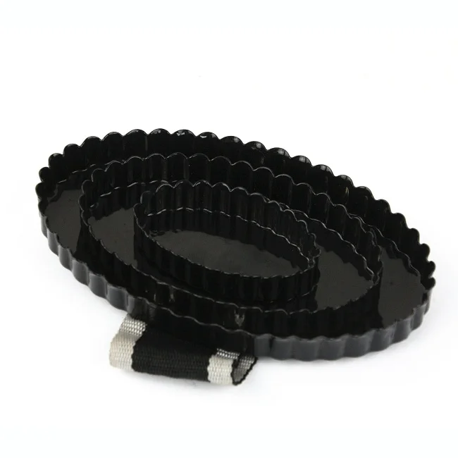 
steel curry comb with non-slip strap for horse grooming 