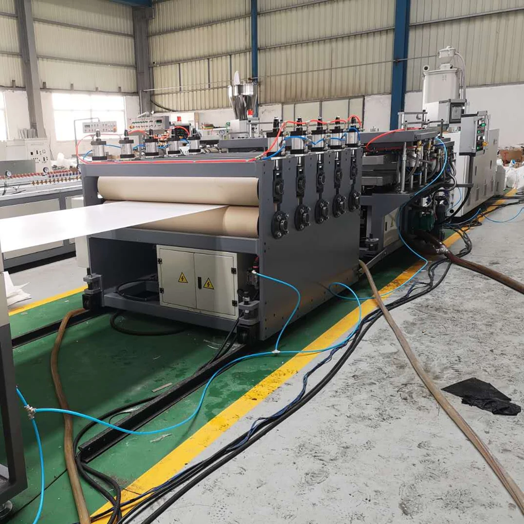 PE PP PC Polycarbonate Hollow Sheet Extrusion Production Line Machine