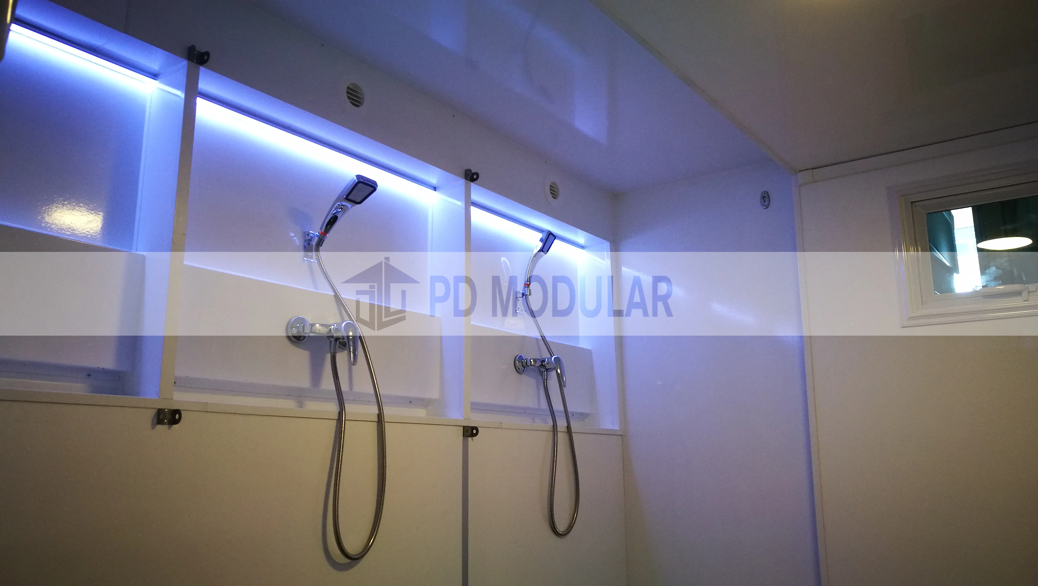 2019 new good quality prefab steel portable trailer toilets with restroom shower