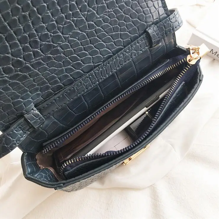 New Crocodile Sling Shoulder Bag Summer Lock Small Alligator Women Handbags PU Leather Crossbody Bag Fashion Sling bag