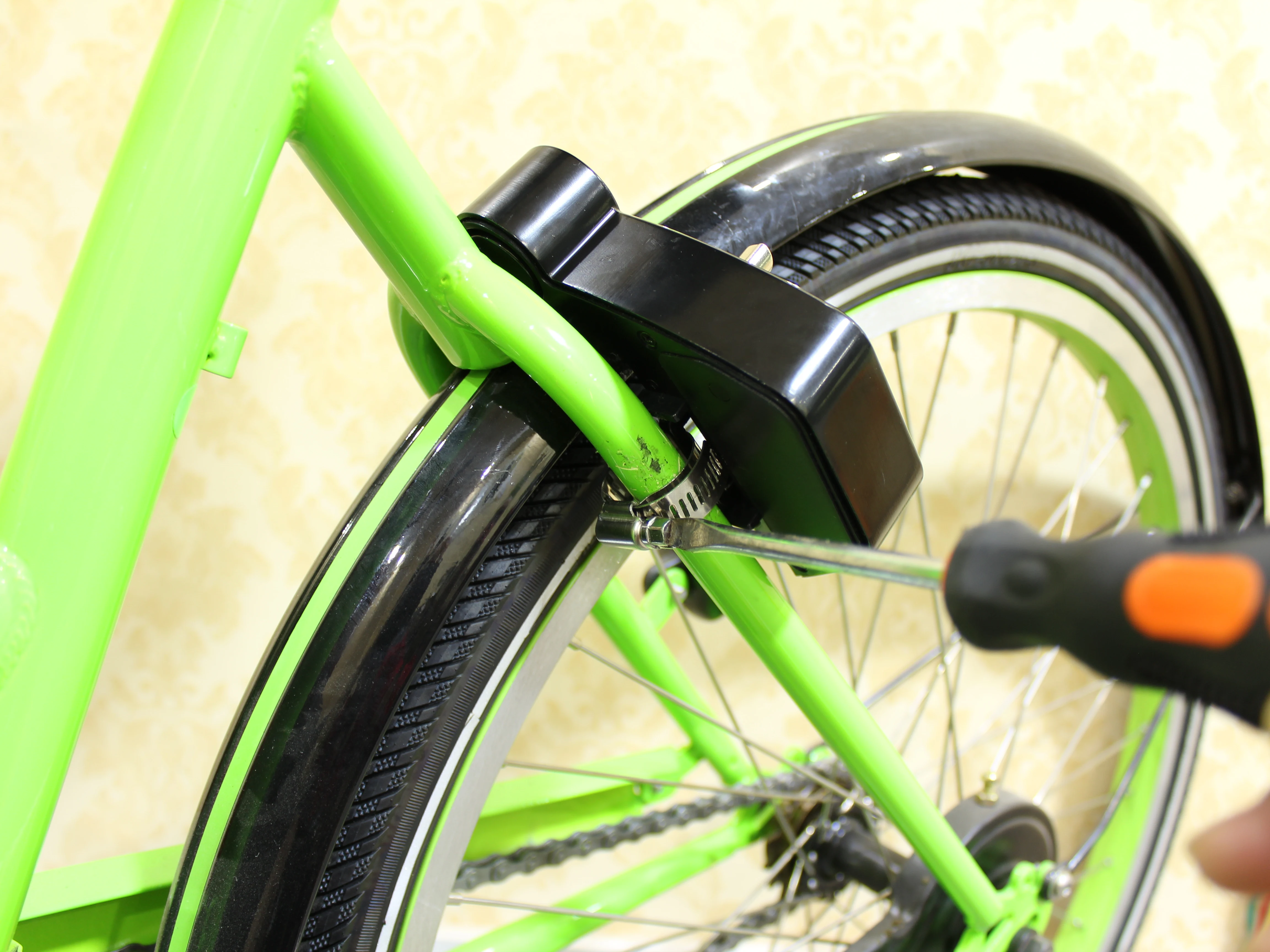 scanning qr code app control rental lock bicycle waterproof wireless sharing bike lock