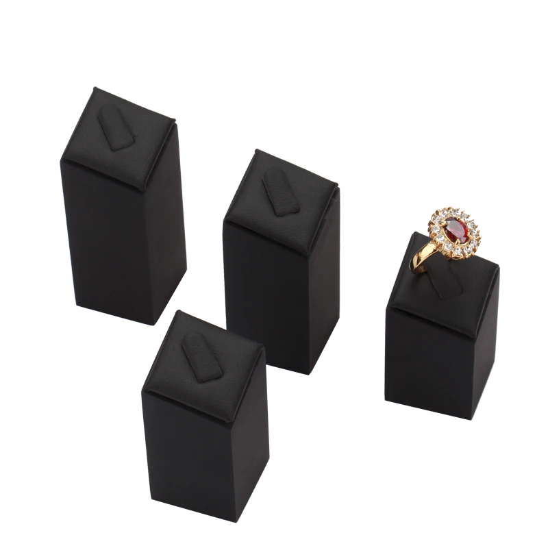 Factory Wholesale Black Leatherette Wedding Ring Display Stand Set Custom Ring Holder