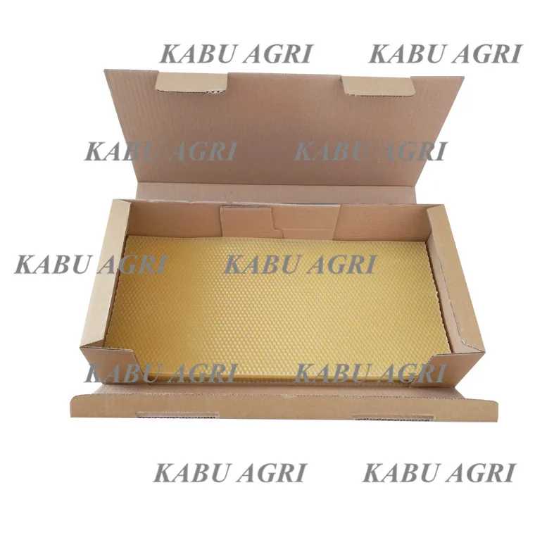 Расческа для тонального крема из пчелиного воска