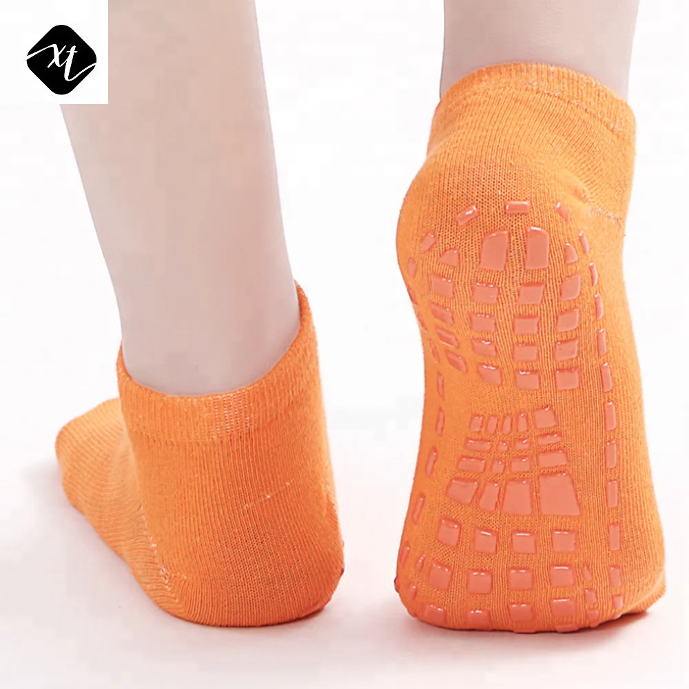 bulk wholesale custom anti slip silicon gel cotton kids grip trampoline socks
