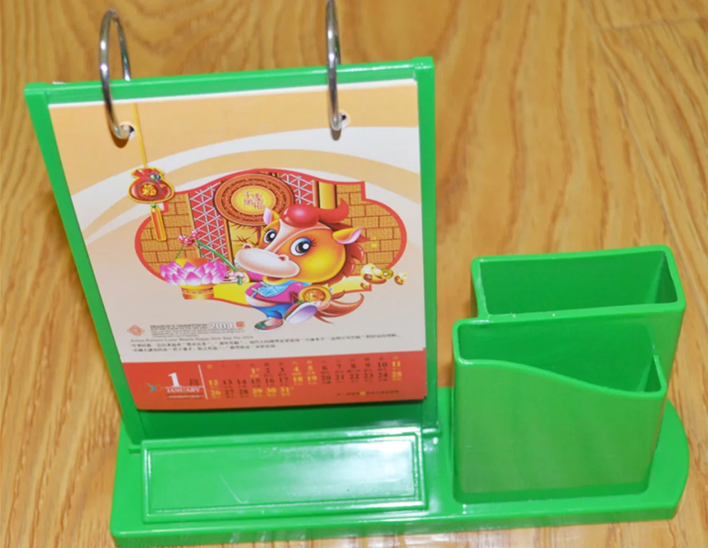 2021 customized design desk calendar  with pen holder, plastic calendar
