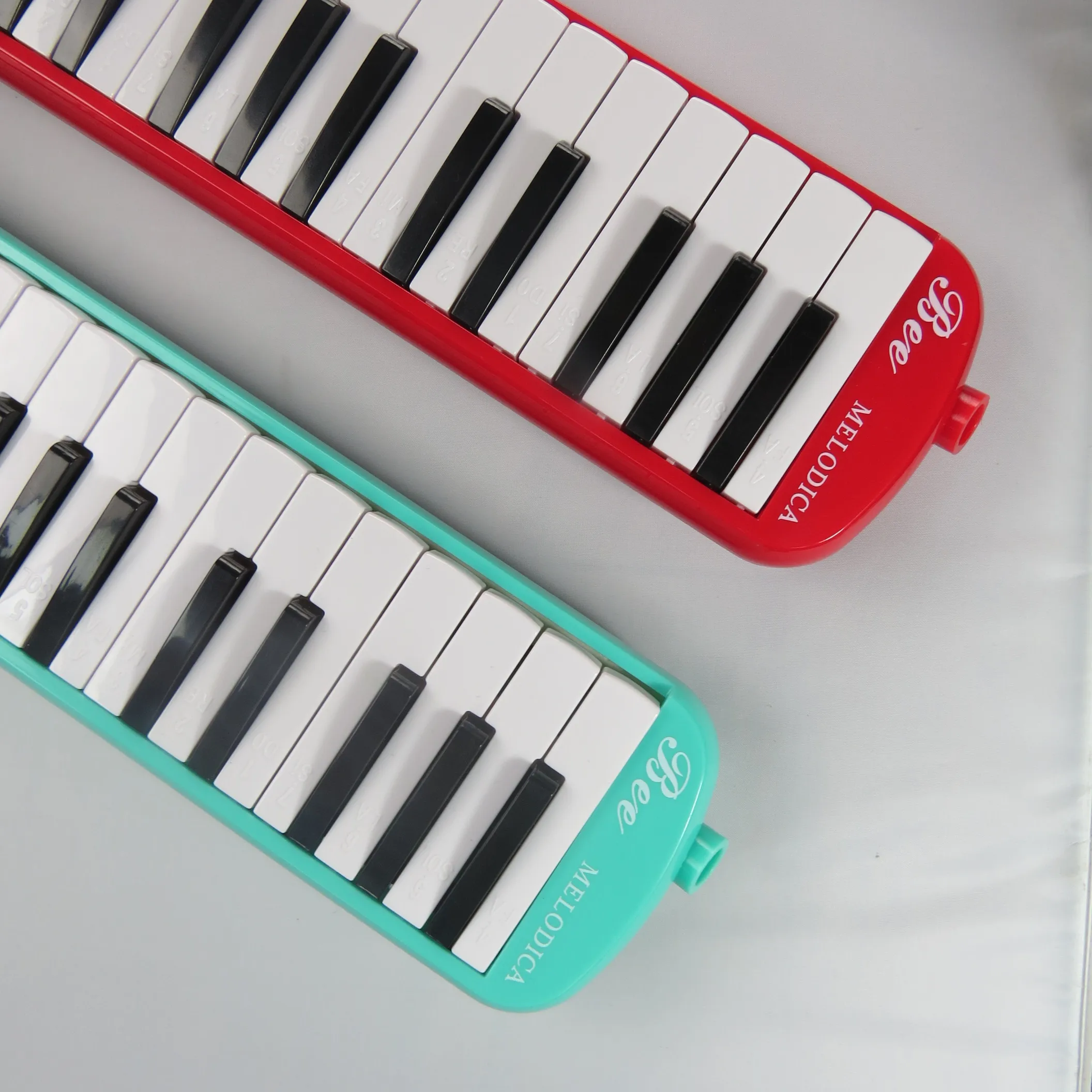 New design musical instruments 37 key melodica  melodion with ABS case for students