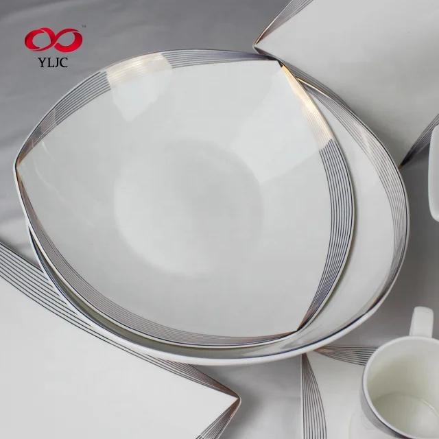 Wedding Gift 61pcs Hot Sale Classic White And Gold Rim Dinnerware Set fine bone china dinner set