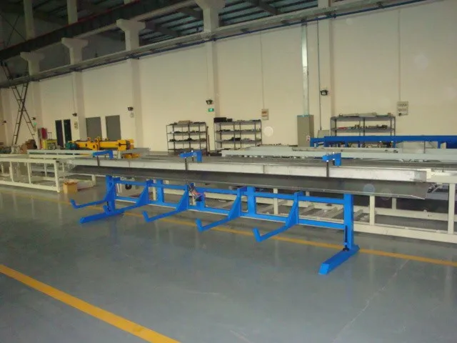High-efficient WPC profile production line