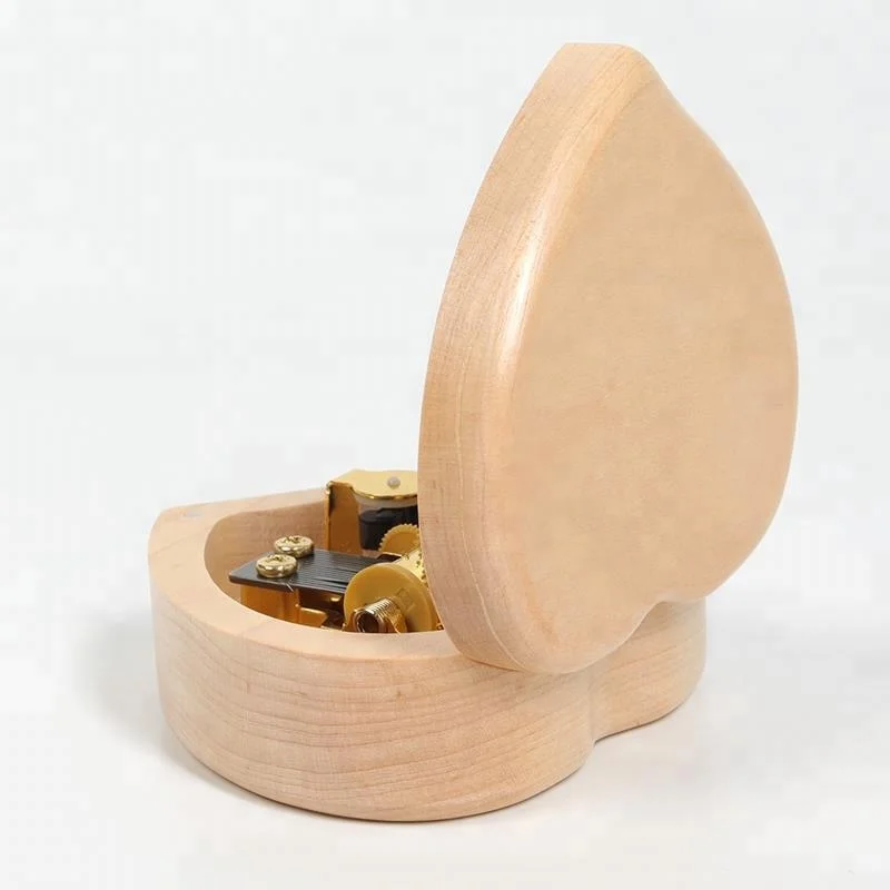 Latest Style Romance Heart Shape Wooden Music Box