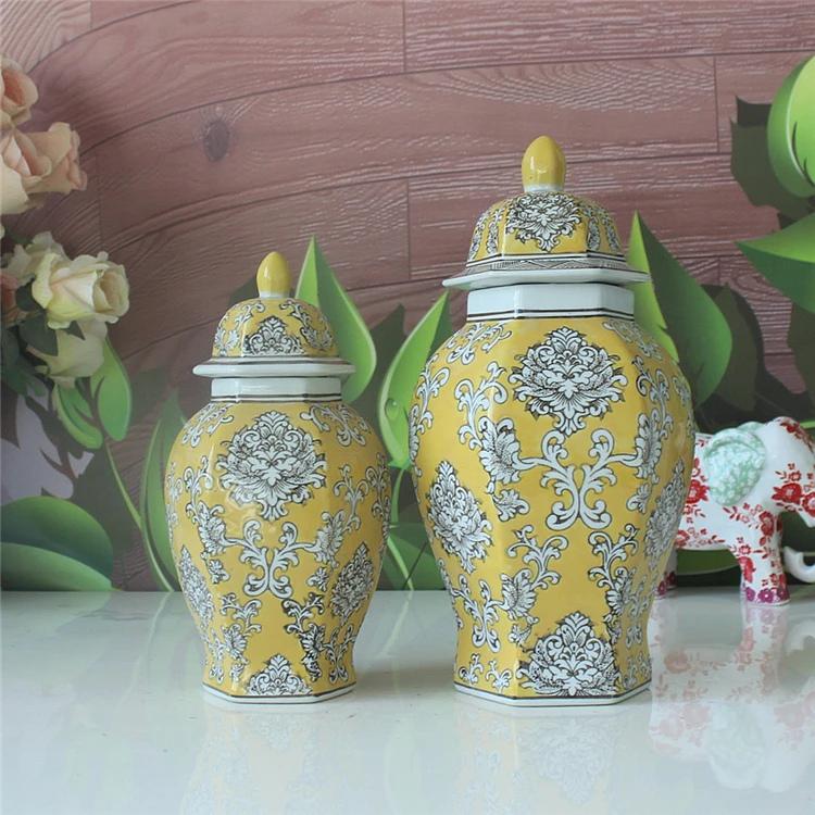Antique hotel decorations wholesale porcelain Ginger jar vase ceramic cookie traditional tea jar yellow ceramic temple jars