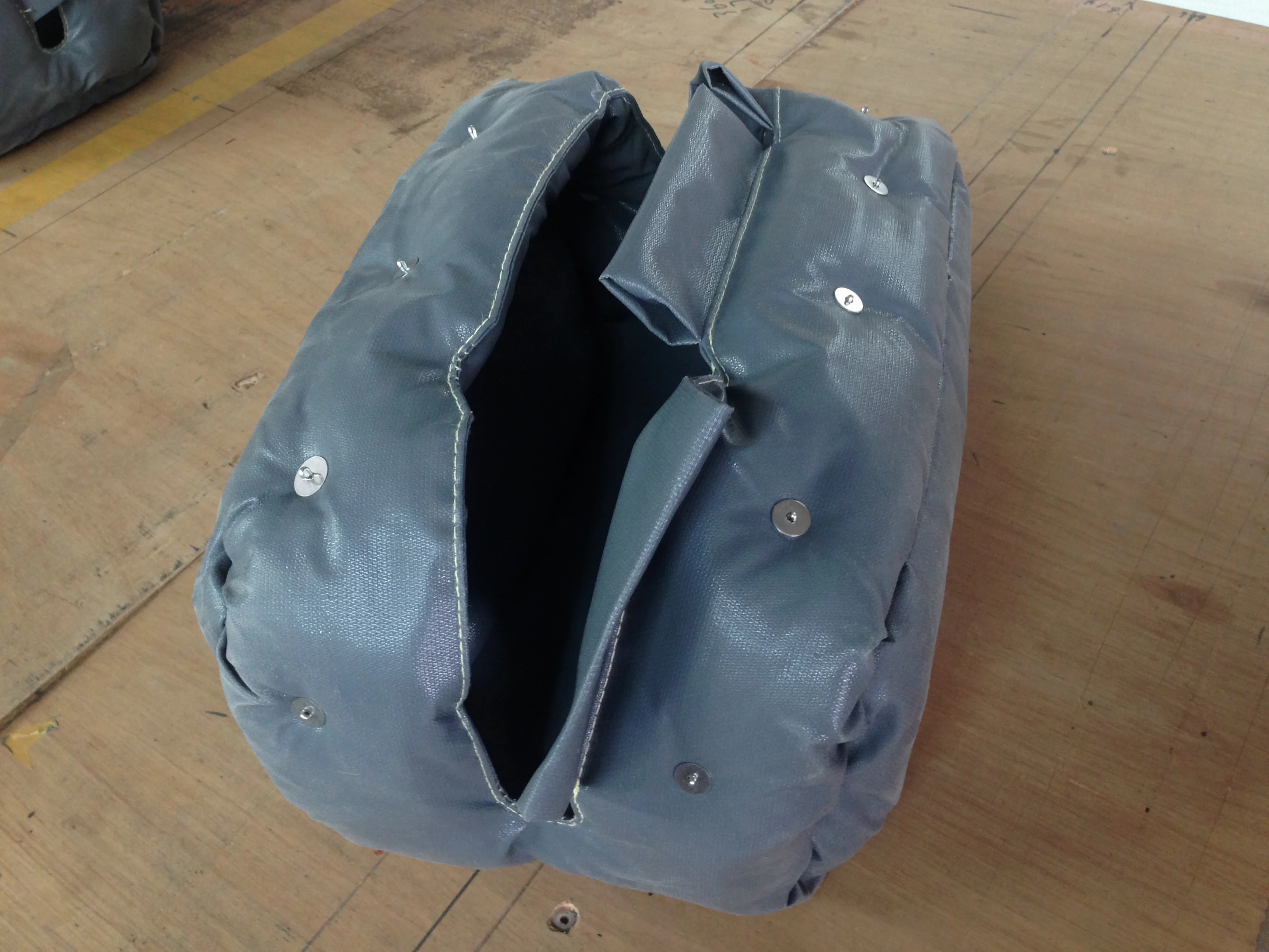 
Industrial Energy-Saving Insulation Polyfluorocarbon high-temperature insulation set Energy saving jacket 