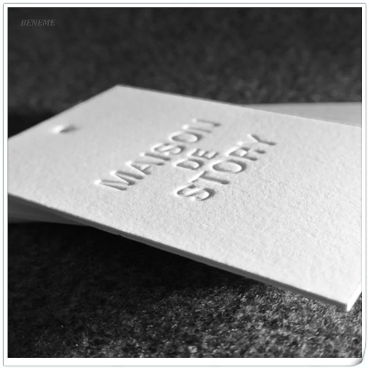 900GSM Letterpress Thick White Cotton Cardboard Paper Clothes Hang Tag with Eyelet and String