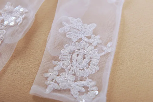 
G6001M2-2 Beautiful Wedding flower girl Glove for Flower Girl/Communion Party Glove 