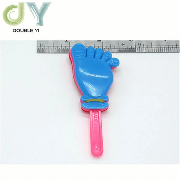 Mini cartoon foot shape plastic clapper toy for wholesale