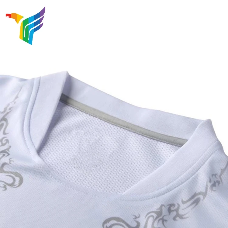 Best Quality Simple Style Breathable Sublimation Youth Football Jersey New Soccer Jersey Set China Made Football Jerseys