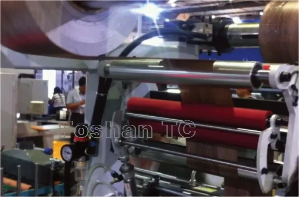 300/400/450MM  PUR Hot Melt Profle Wrapping Machine, WIDTH FLEXIBLE