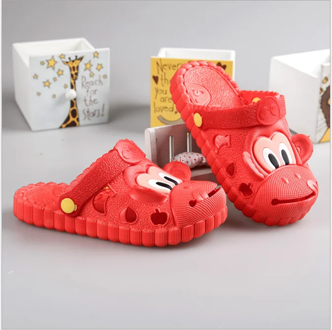 New baby shoes soft bottom cold slippers summer cartoon baotou anti-skid.