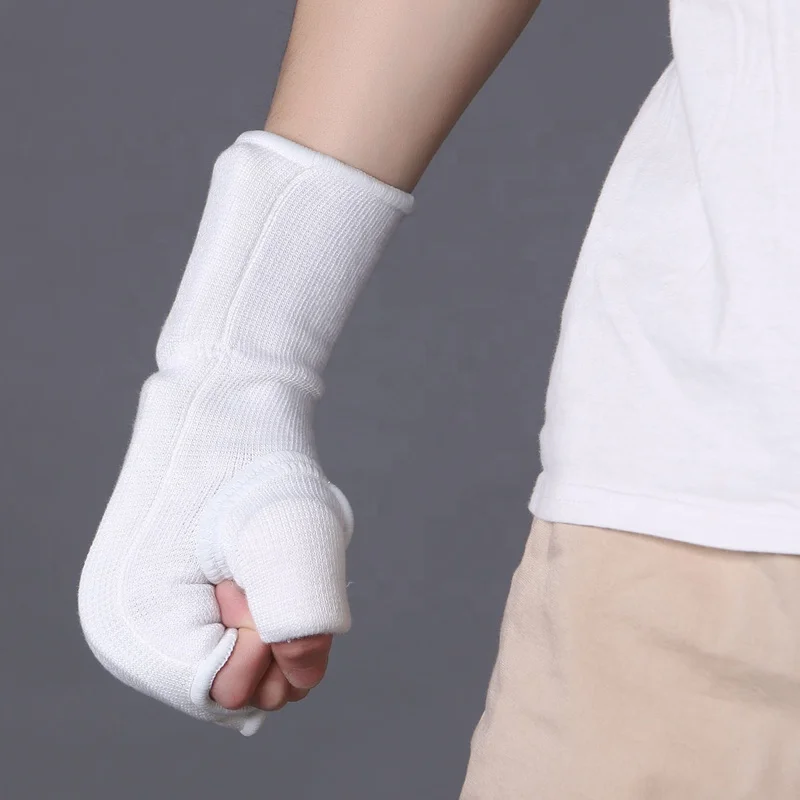 Karate Mitt Elastic Hand Pads Gloves Martial Arts Taekwondo
