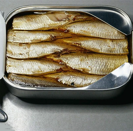 Canned sardine in oil with spicy flavor