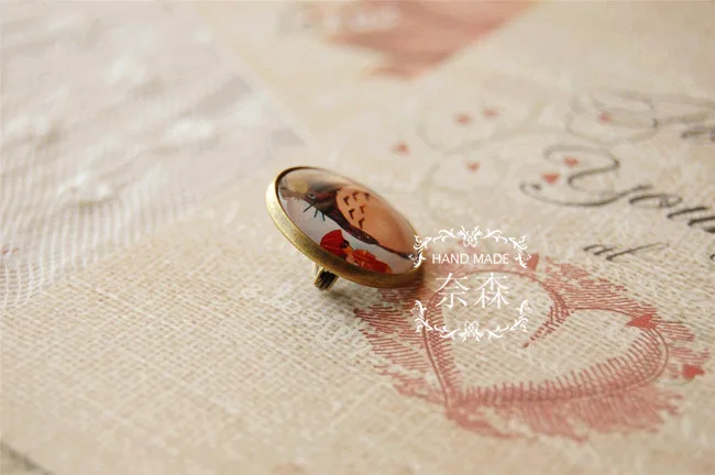 Nesson new heart decoration Hayao Miyazaki Totoro Time Gemstone Retro Brooch Pins Spot Wholesale xz13