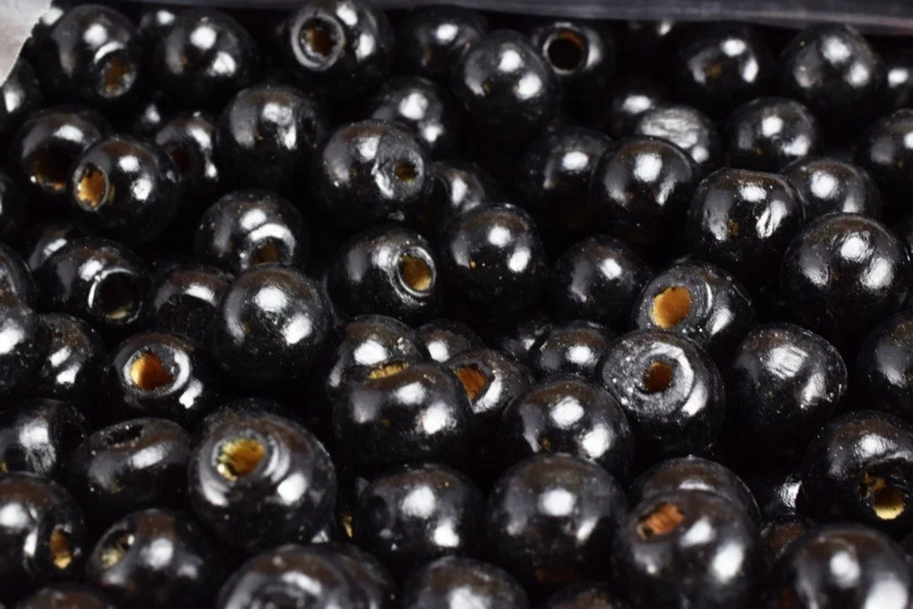 Hot-selling Factory 10mm Shiny Black Wood Round Beads Sizes For Jewelry Making