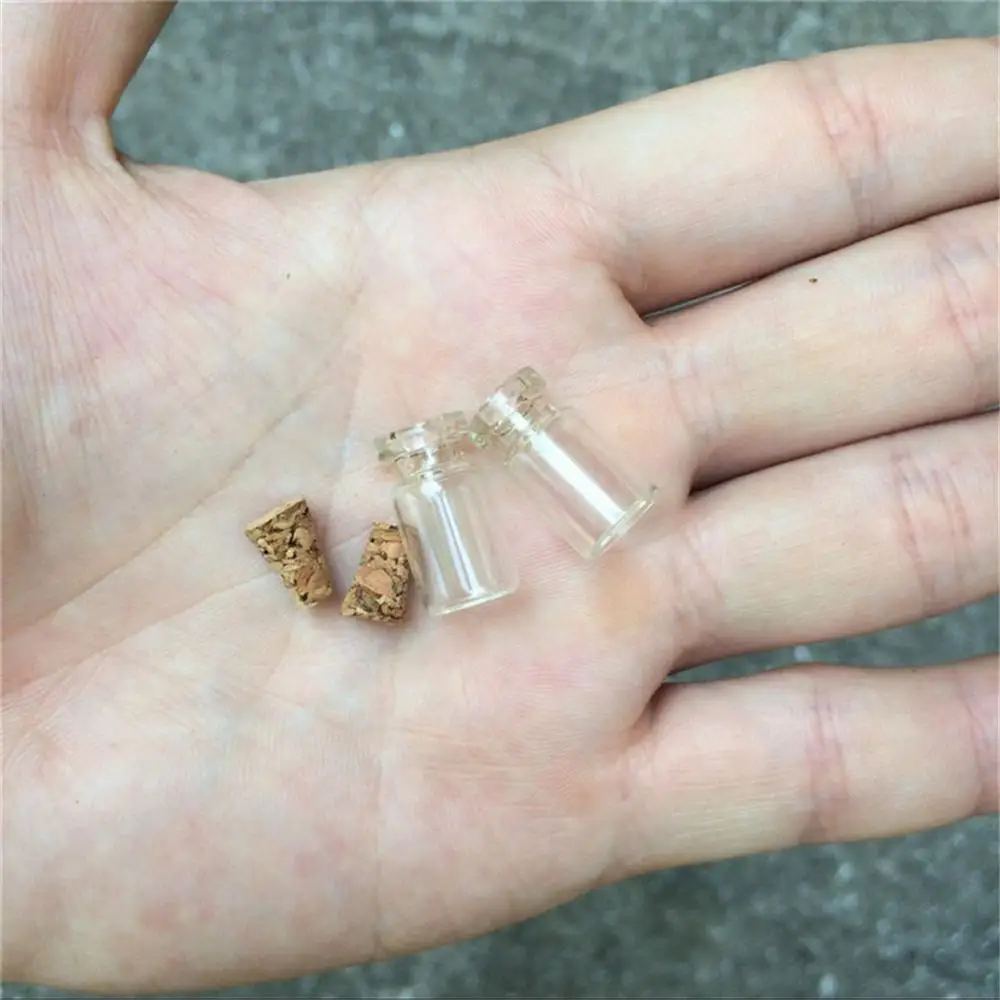 0.5ml Cute Glass Pendants Mini Bottles With Cork Empty Small Wishing Bottle Decoration Crafts Glass Vials Jars