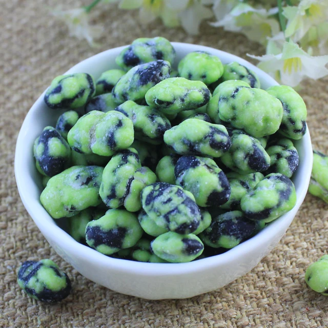 Appetizer Hot spicy crunchy snack wasabi coated black edamame