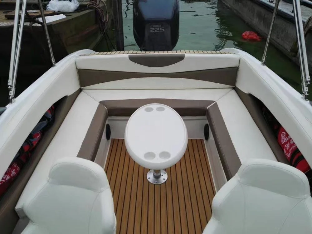 Speed550 bowride boat