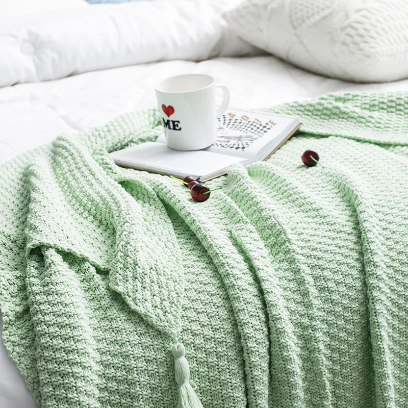 Yiruio Xw Mora Blanket Spain Foil 100% Cotton Blanket with Pom Pom